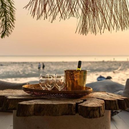 Villa Le Cerf Dore Hinkong المظهر الخارجي الصورة